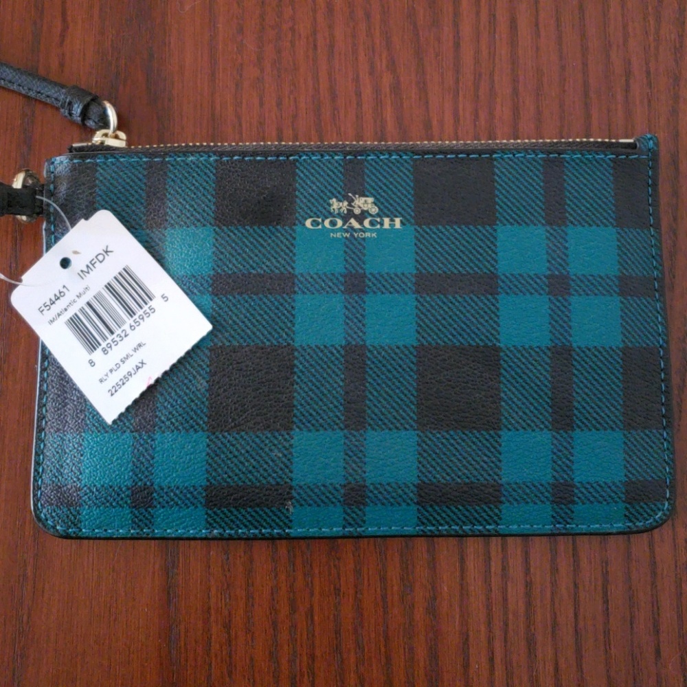 NWT Coach Wristlet Riley Green Plaid Leather